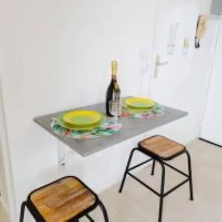 Les Galaxies Studio Avec Balcon 20 Mn De La Apartment Fréjus